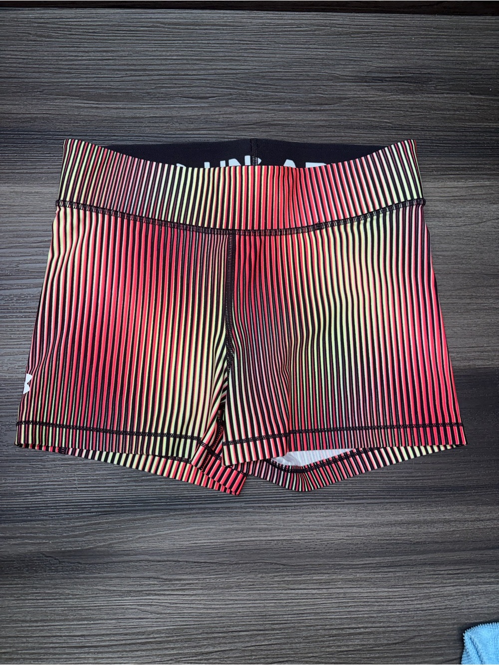 Under Armour HeatGear Compression Shorts Striped Size M